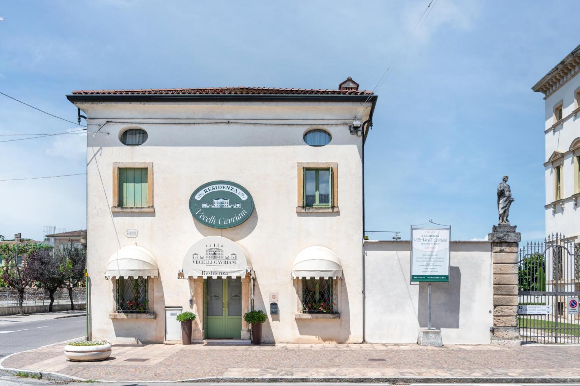 Residenza Vecelli Cavriani Gasthof Mozzecane
