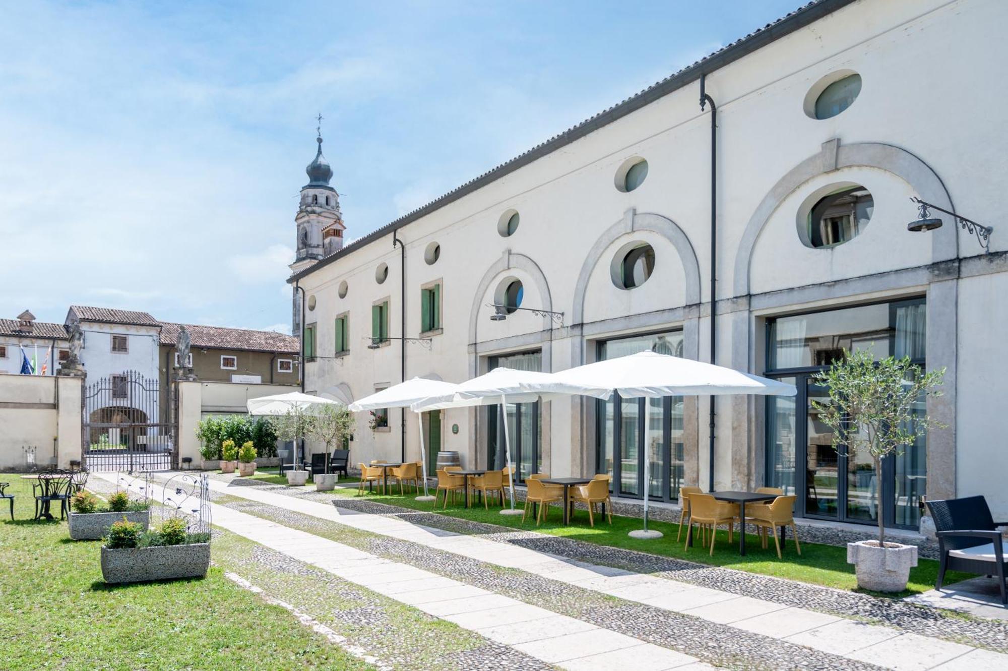 Residenza Vecelli Cavriani *